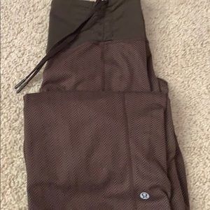 Lululemon yoga pants